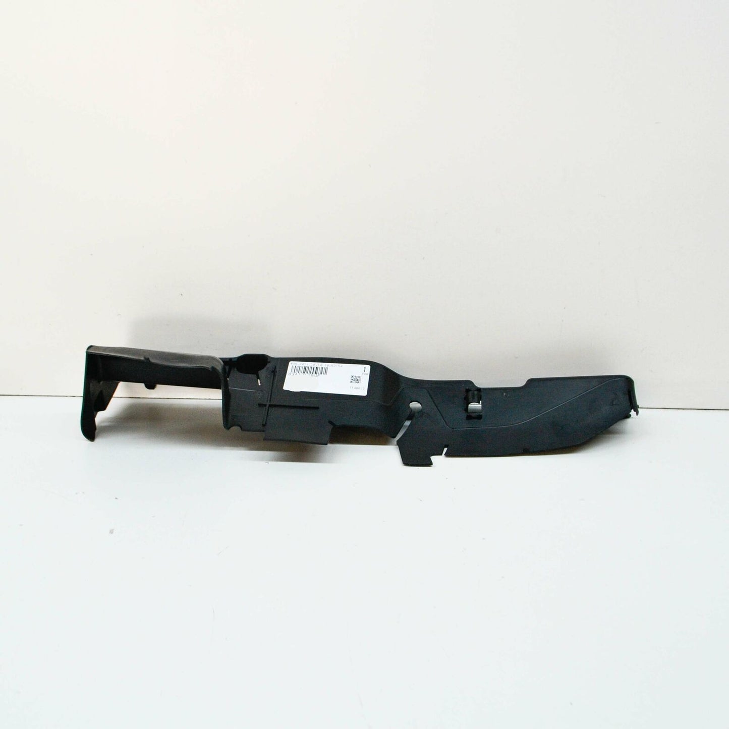 NEW AUDI Q3 F3 FRONT RIGHT RADIATOR SUPPORT BAFFLE 83A121284F ORIGINAL