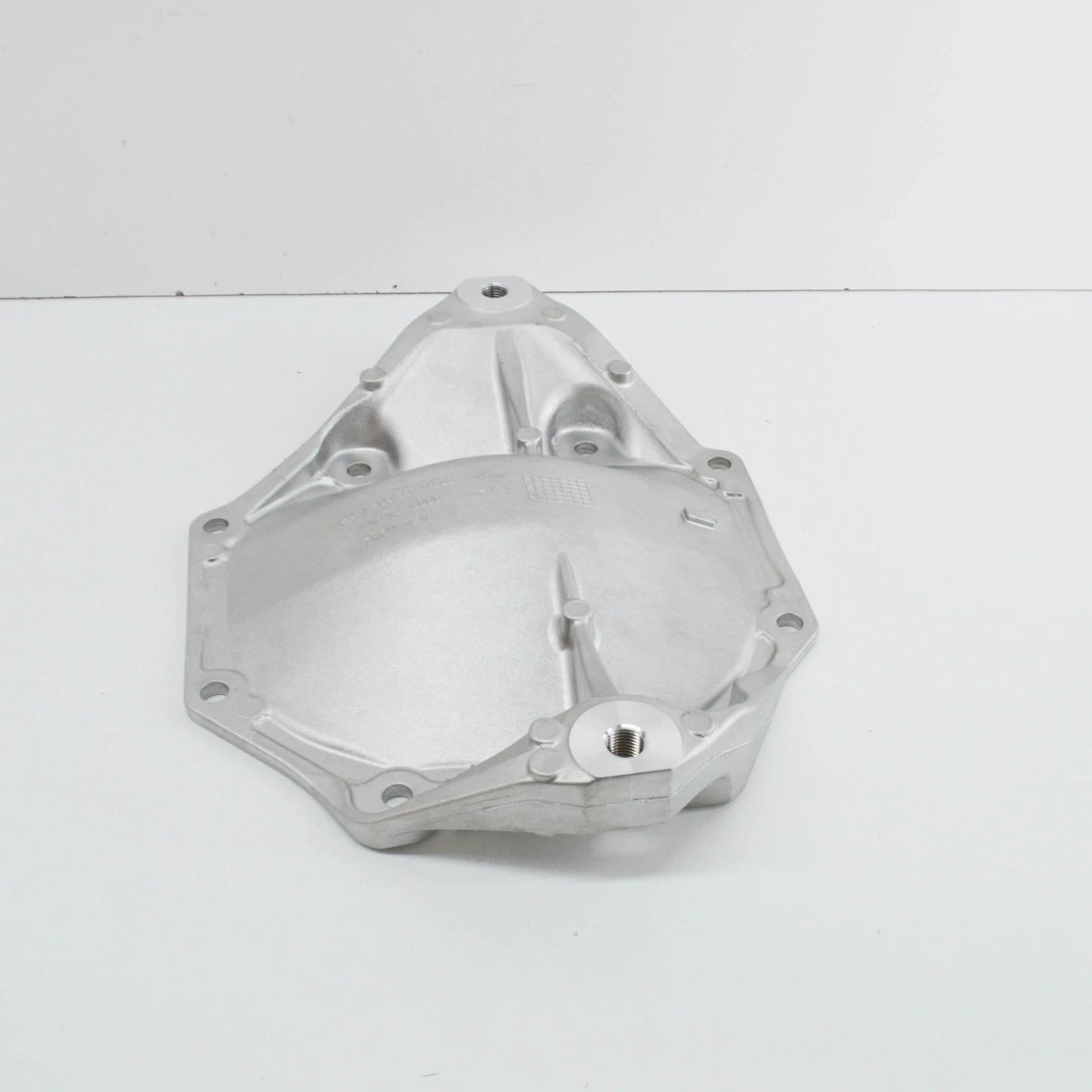 NEW MERCEDES-BENZ CLS C257 REAR AXLE DIFFERENTIAL END COVER A2053510400 ORIGINAL