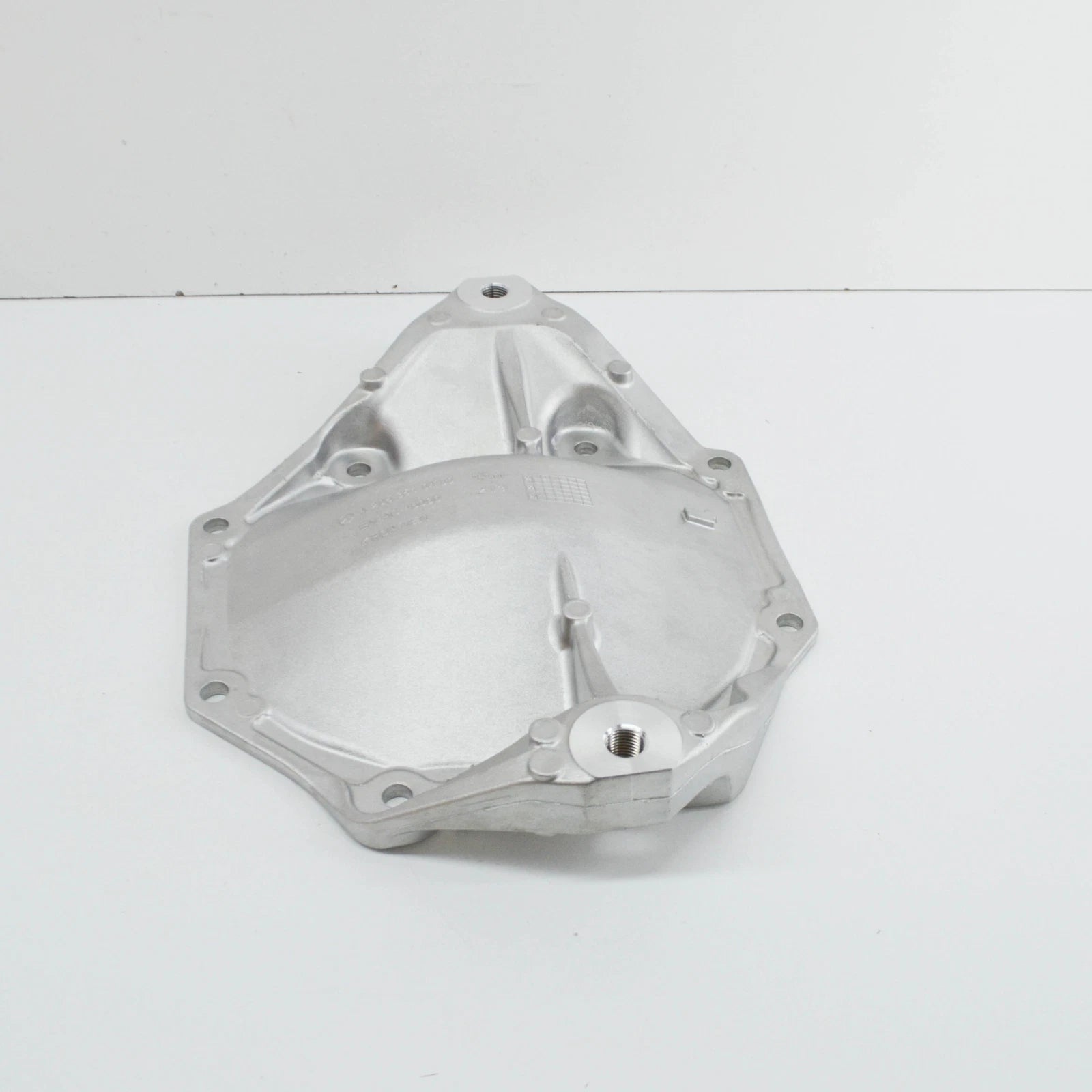 NEW MERCEDES-BENZ CLS C257 REAR AXLE DIFFERENTIAL END COVER A2053510400 ORIGINAL