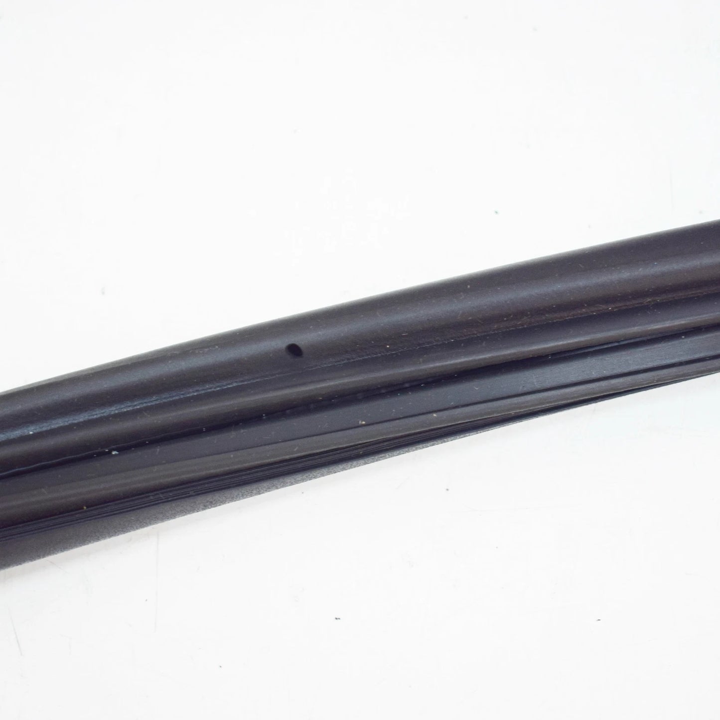 NEW BMW X5 E70 FRONT DOOR SEALING RUBBER 51727333607 7333607 ORIGINAL