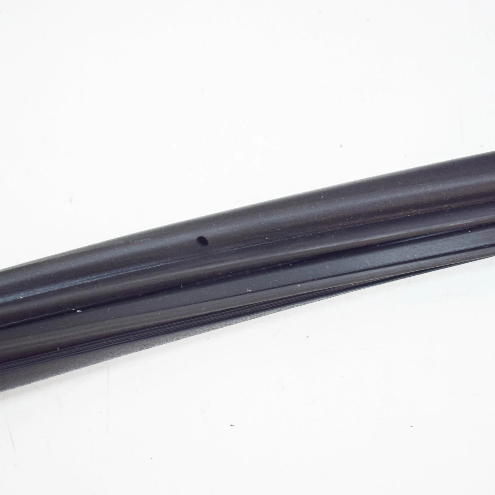 NEW BMW X5 E70 FRONT DOOR SEALING RUBBER 51727333607 7333607 ORIGINAL