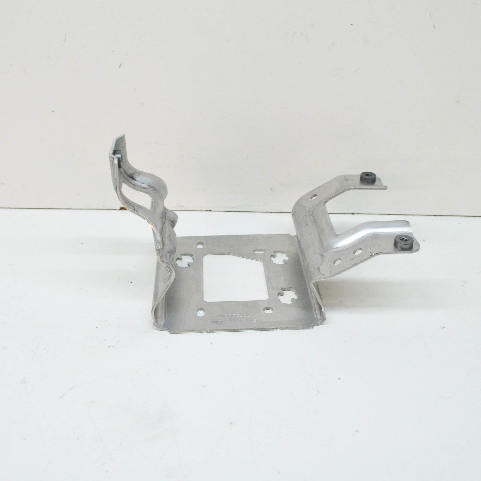 NEW MB GLC X253 FRONT CRUISE CONTROL SENSOR BRACKET A2536260000 ORIGINAL