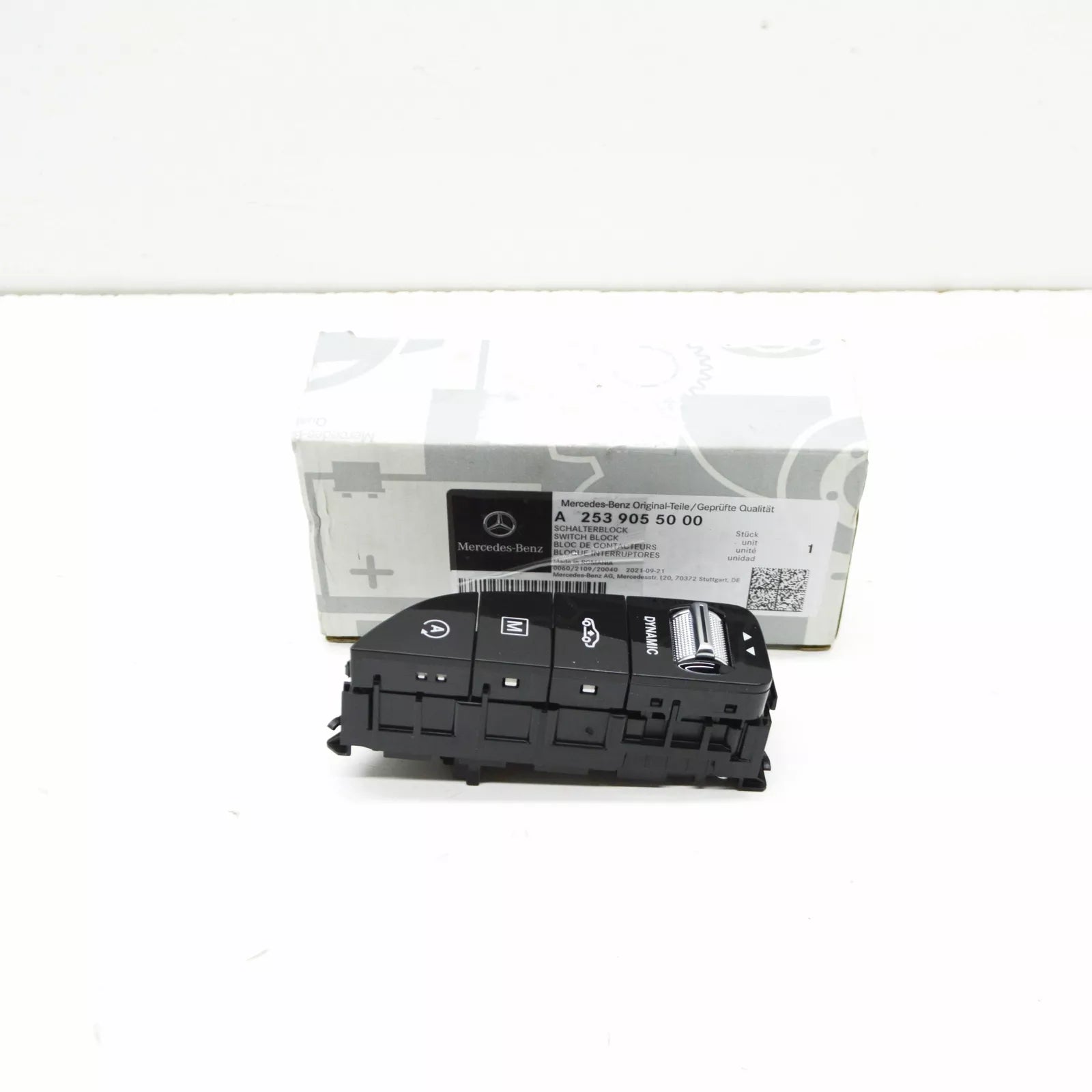 NEW MB GLC COUPE C253 LEFT LOWER CONTROL PANEL LEFT A2539055000 ORIGINAL