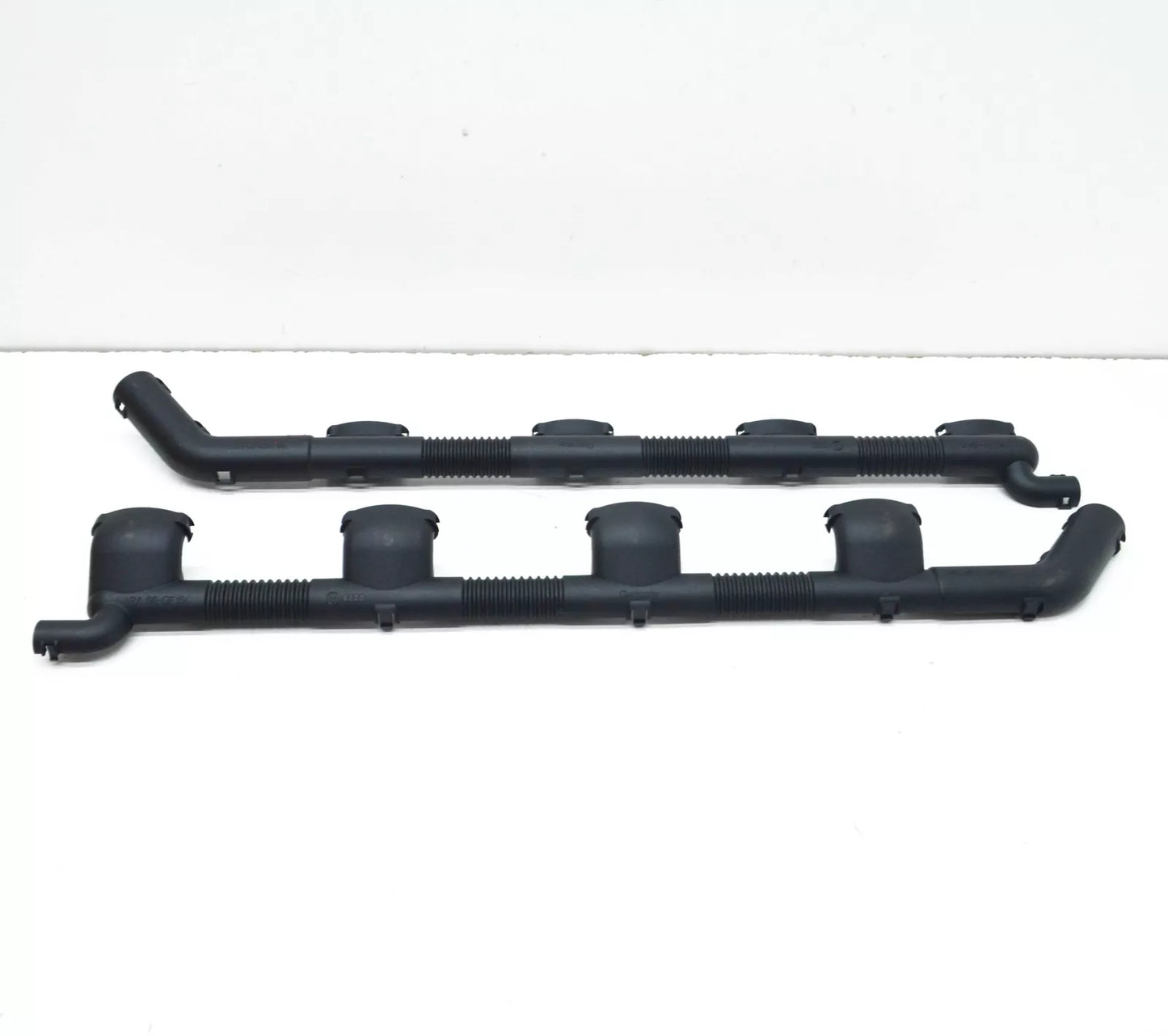 NEW AUDI A3 8P IGNITION COIL CONNECTOR CABLE GUIDE 06J971824B ORIGINAL