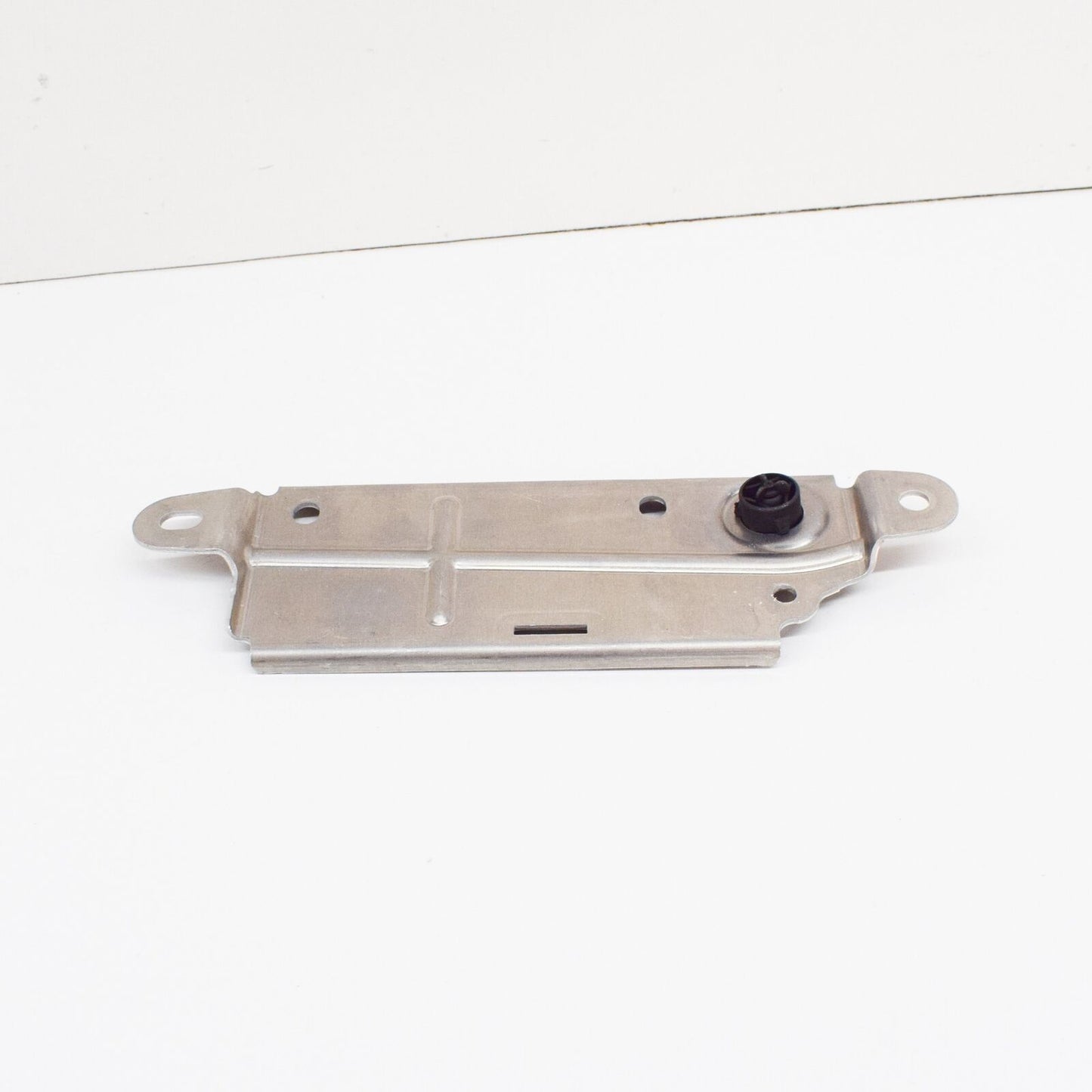 NEW MB S W222 REMOTE TRUNK CLOSING CONTROL UNIT BRACKET A2225452000 ORIGINAL