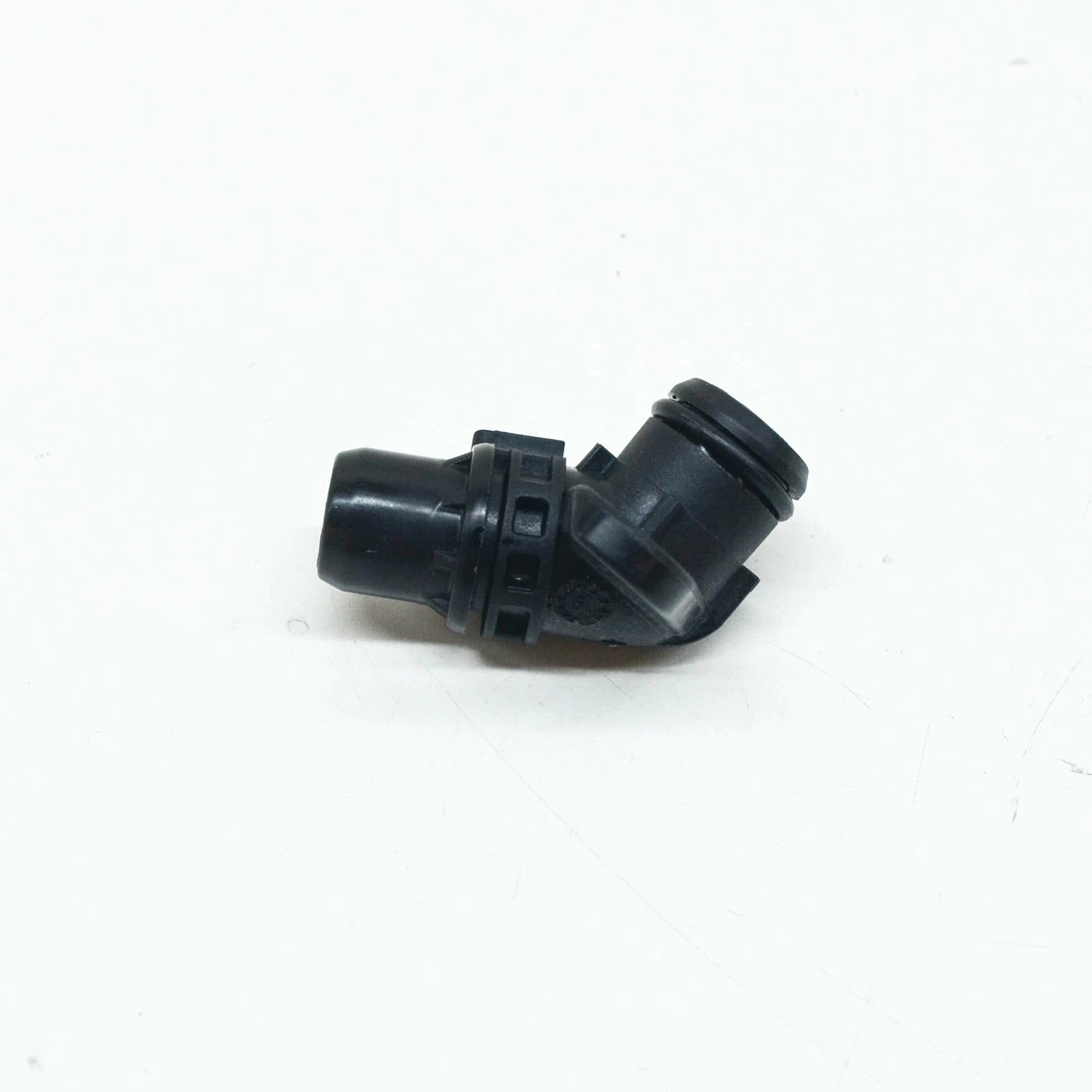 NEW BMW 1 CABRIO E88 RADIATOR HOSE CONNECTOR 17117548104 ORIGINAL