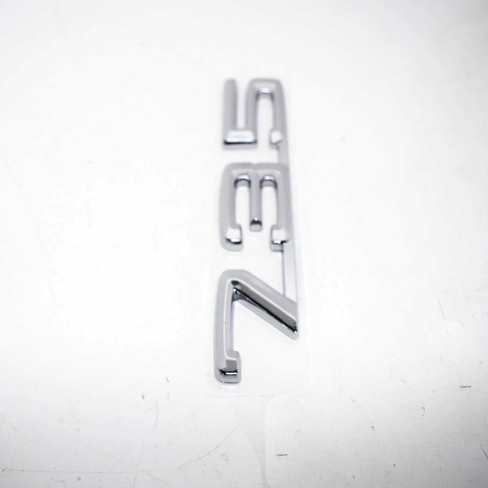 NEW BMW 7 E32 REAR TAILGATE BOOT LID EMBLEM BADGE 51141920782 1920782 ORIGINAL