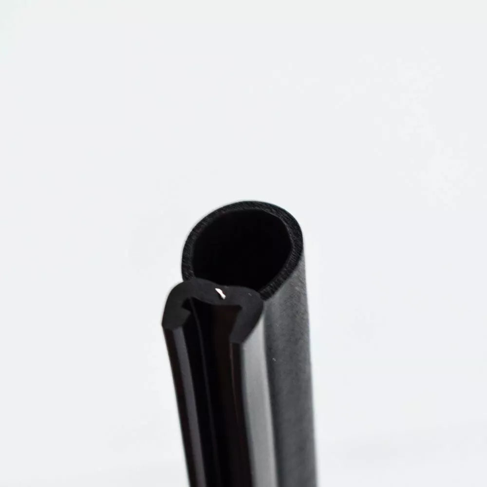 NEW BMW 5 F10 FRONT BONNET HOOD RUBBER SEAL 51767019779 ORIGINAL