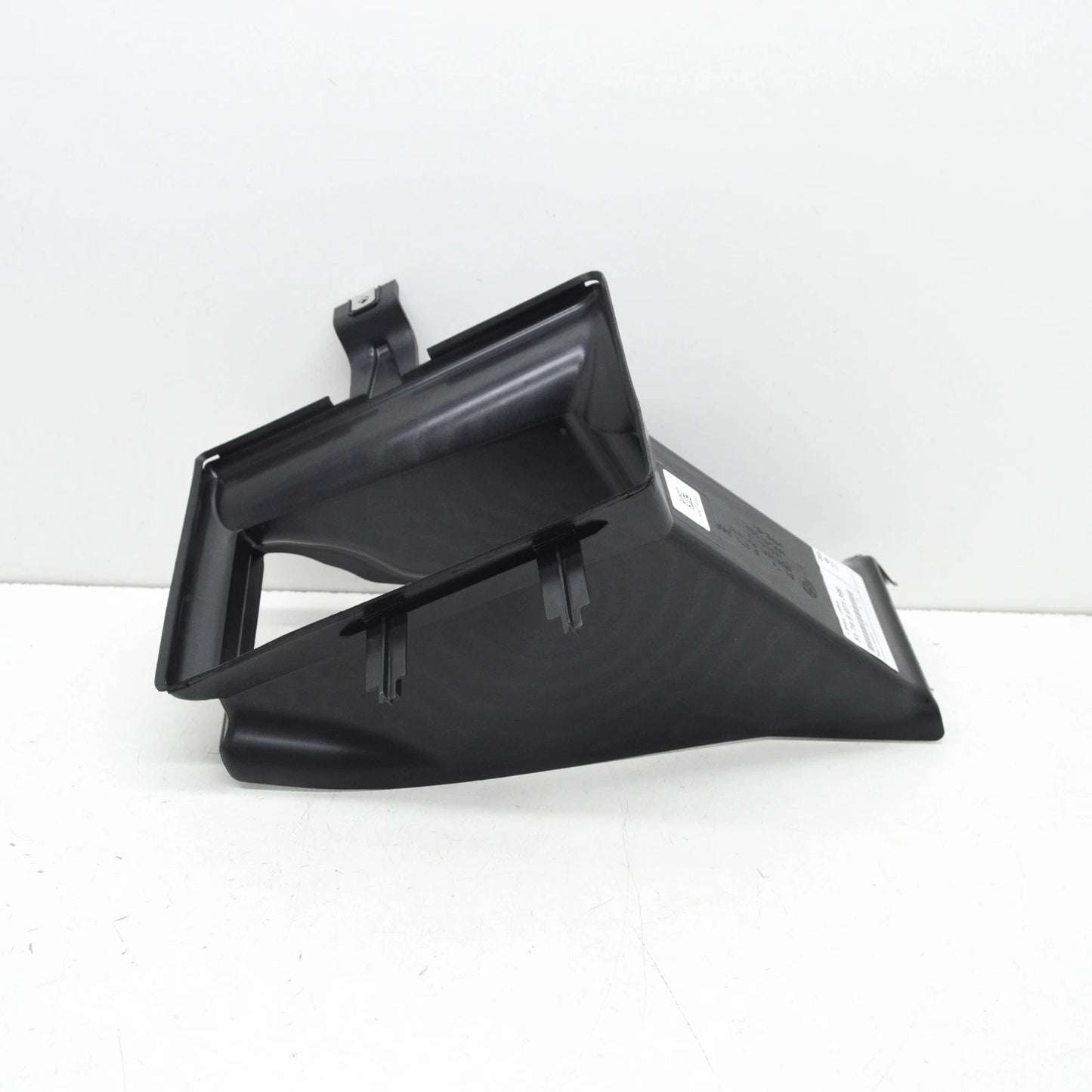 NEW BMW 3 G20, G28 FRONT LEFT RADIATOR AIR DUCT 51748071399 8071399 ORIGINAL