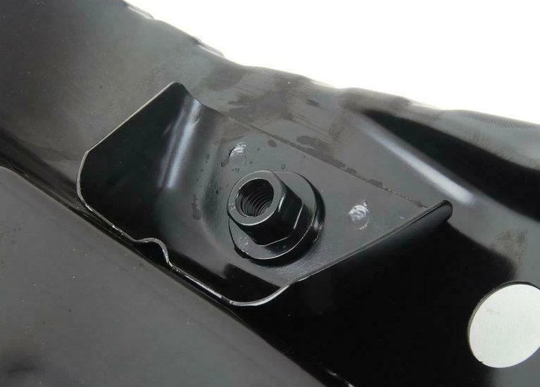 NEW VOLKSWAGEN PASSAT B6 RADIATOR SUPPORT AIR GUIDE 3C0121333