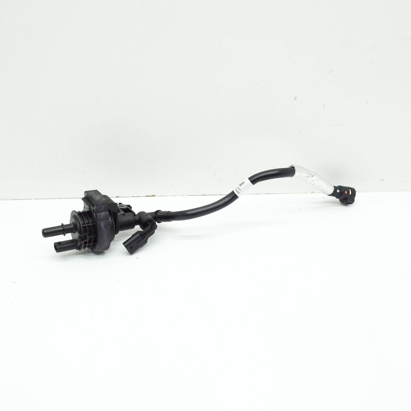 new mercedes-benz a w177 right purge valve line a1770104905 original