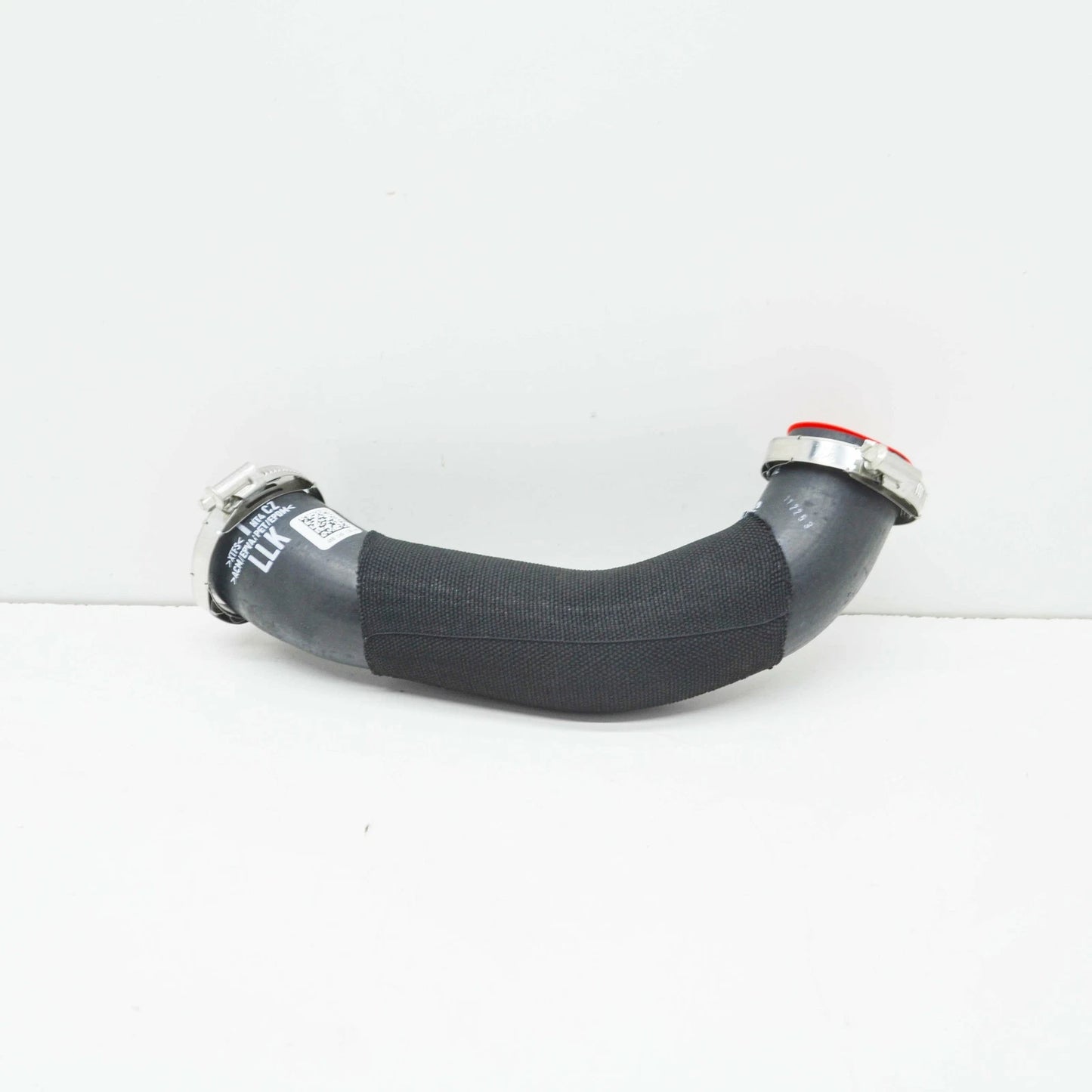 NEW AUDI Q7 4M RIGHT LOWER INTERCOOLER HOSE 4M0145738AE