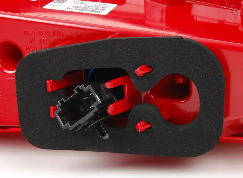 NEW AUDI Q5 8R REAR LEFT UPPER TAILLIGHT 8R0945093B ORIGINAL