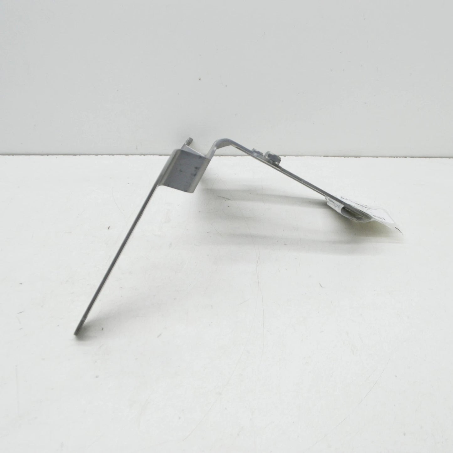 NEW VOLKSWAGEN CRAFTER SZ DISTRIBUTOR BRACKET 2N0971804A ORIGINAL