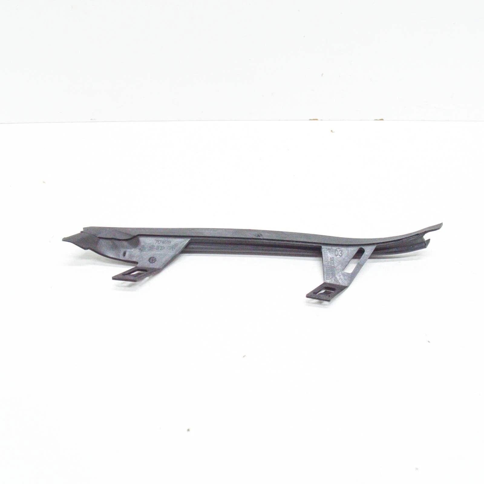 NEW BMW 3 E90 FRONT HEADLIGHT GASKET RIGHT 63117174518 7174518 ORIGINAL