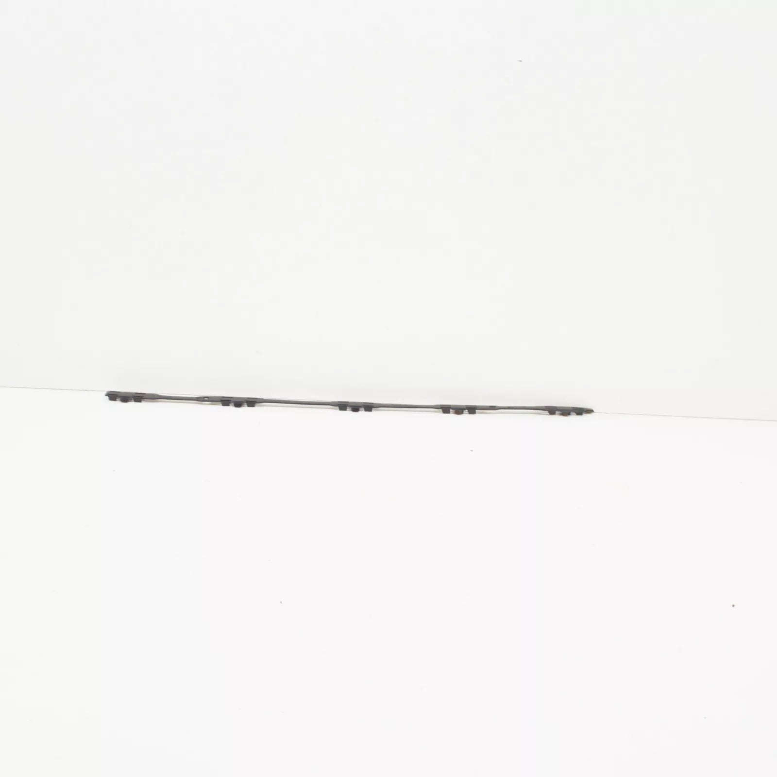 NEW BMW 4 COUPE F32 REAR LEFT BUMPER RETAINING STRIP TRIM 51127358075 ORIGINAL