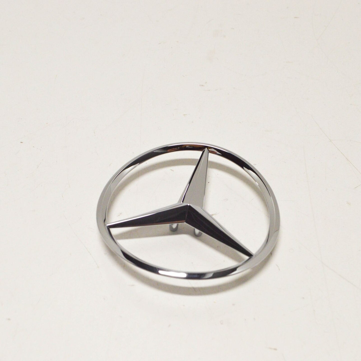 NEW MERCEDES-BENZ GLA X156 REAR TRUNK STAR LOGO EMBLEM A1568170016 ORIGINAL