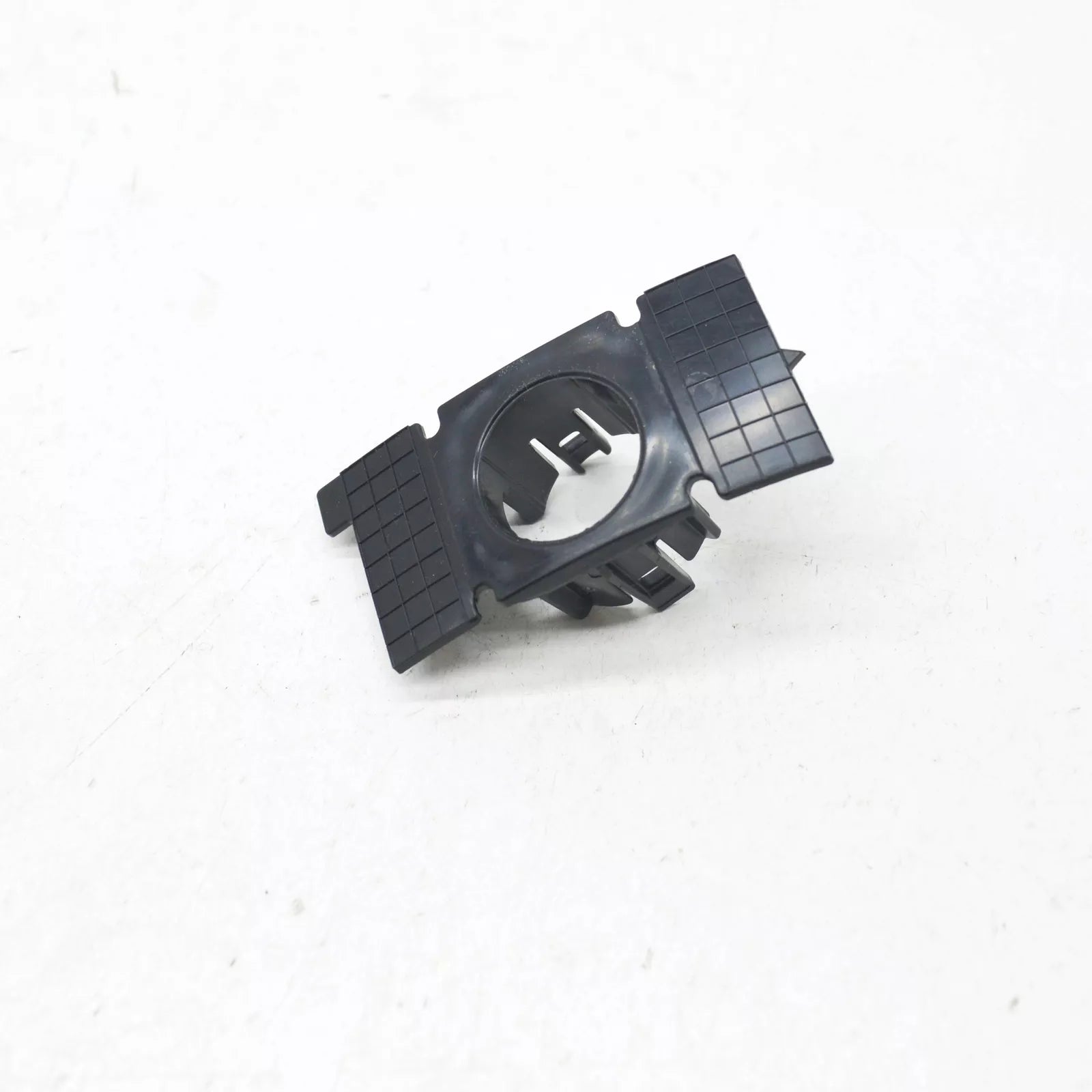 NEW VW TIGUAN ALLSPACE AD MK2 REAR RIGHT PARK SENSOR BRACKET 5NL919492 ORIGINAL