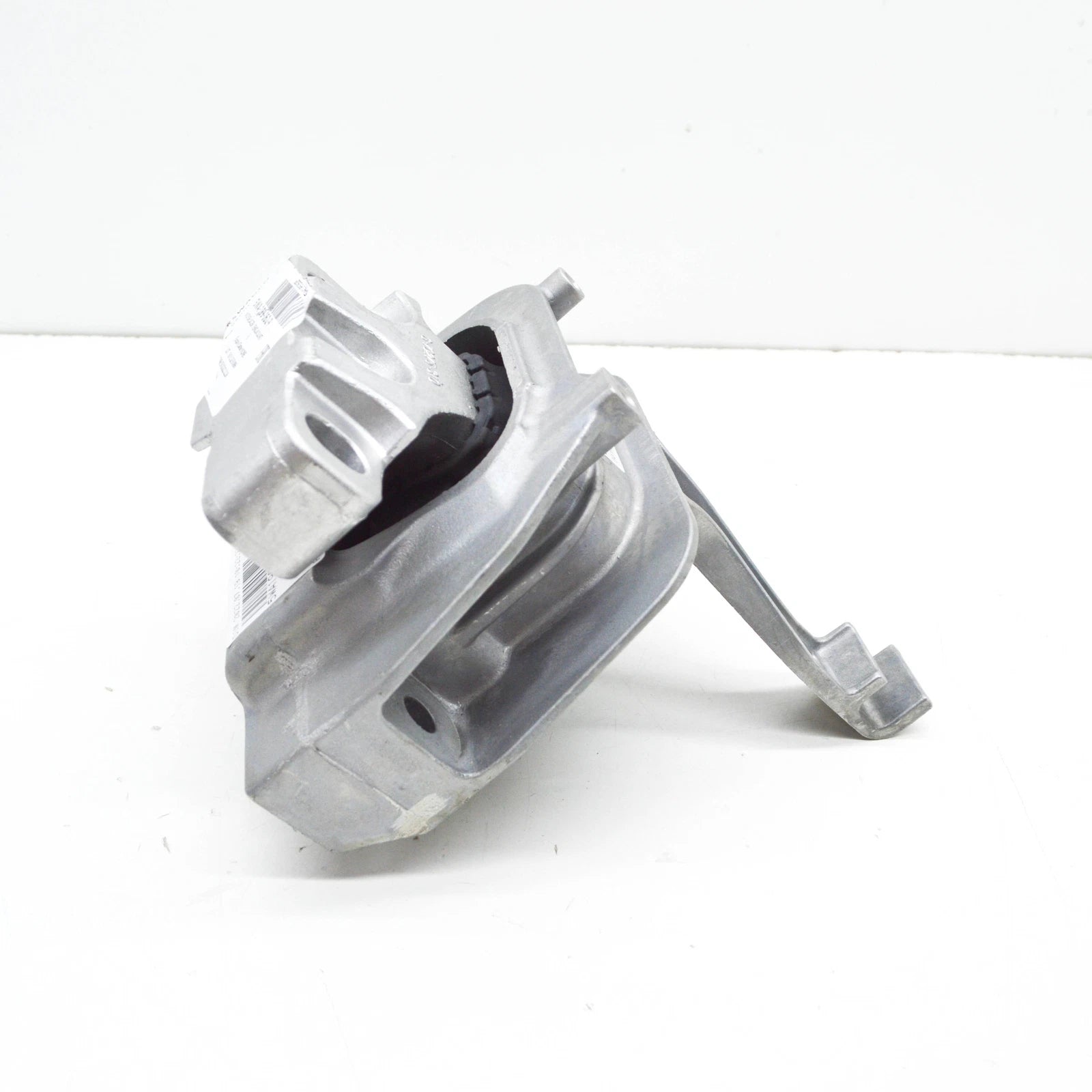 NEW VOLKSWAGEN ARTEON 3H7 RIGHT SIDE ENGINE MOUNT 5WA199262P ORIGINAL