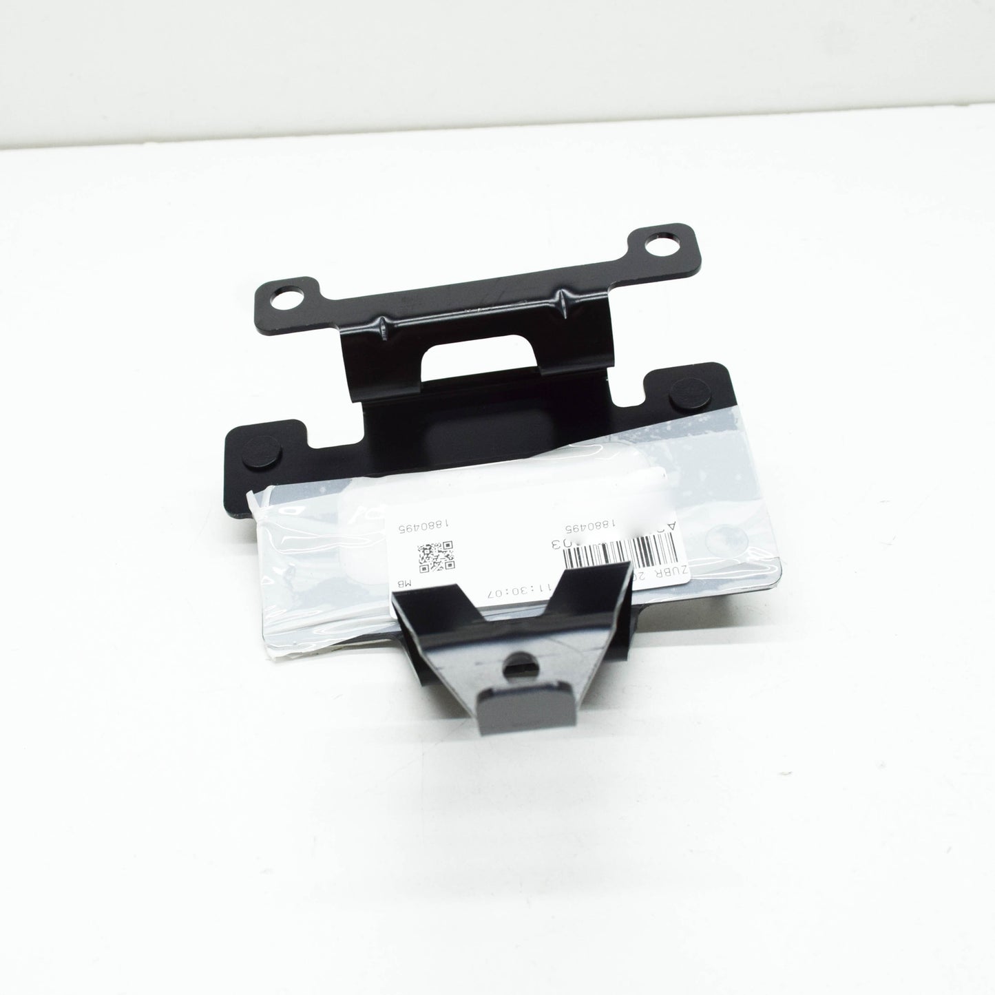 NEW MERCEDES-BENZ EQC RADAR SENSOR CONTROL UNIT HOLDER A2935409603 ORIGINAL