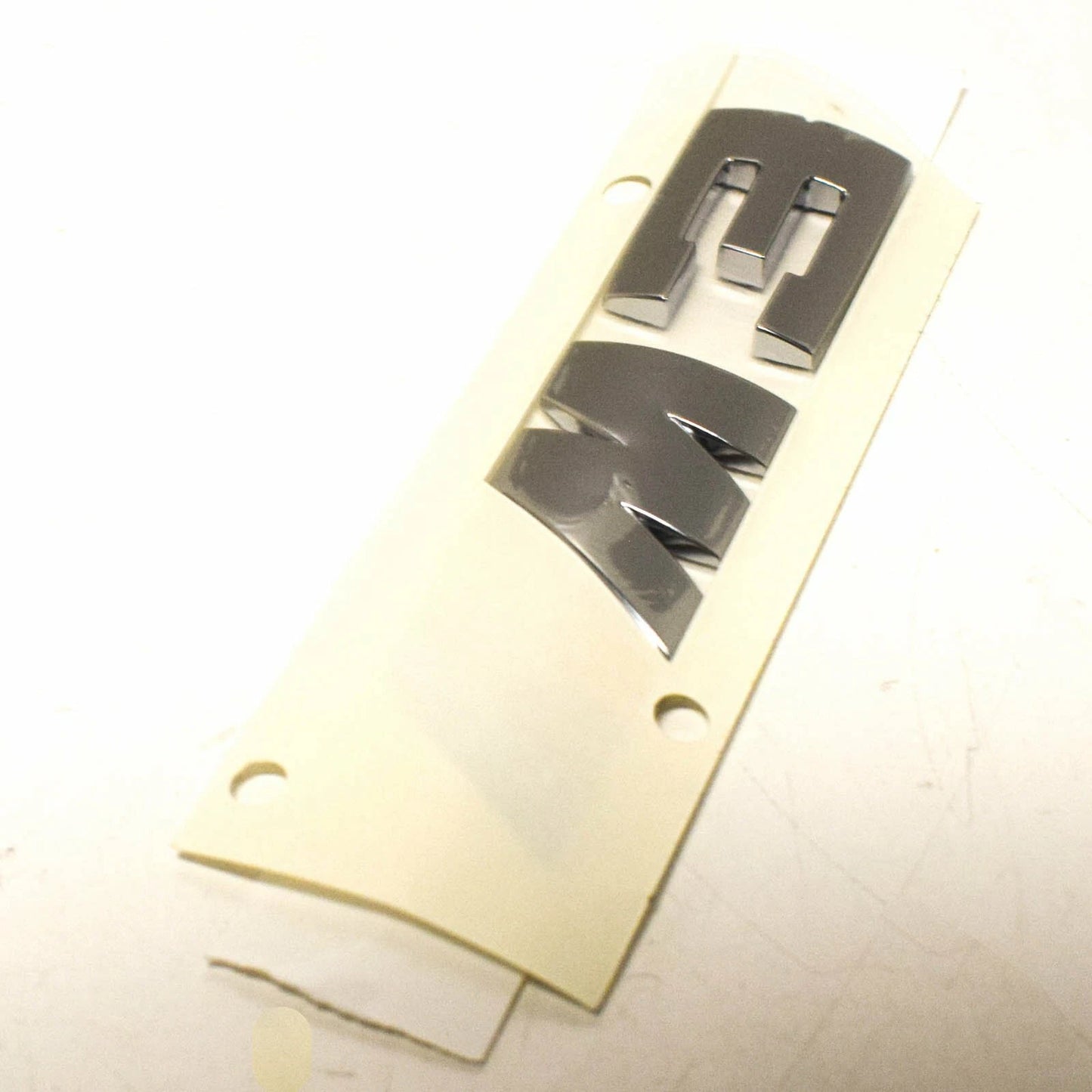 NEW BMW E46 CABRIO TRUNK LID M3 EMBLEM BADGE LOGO SIGN 7893655 51147893655