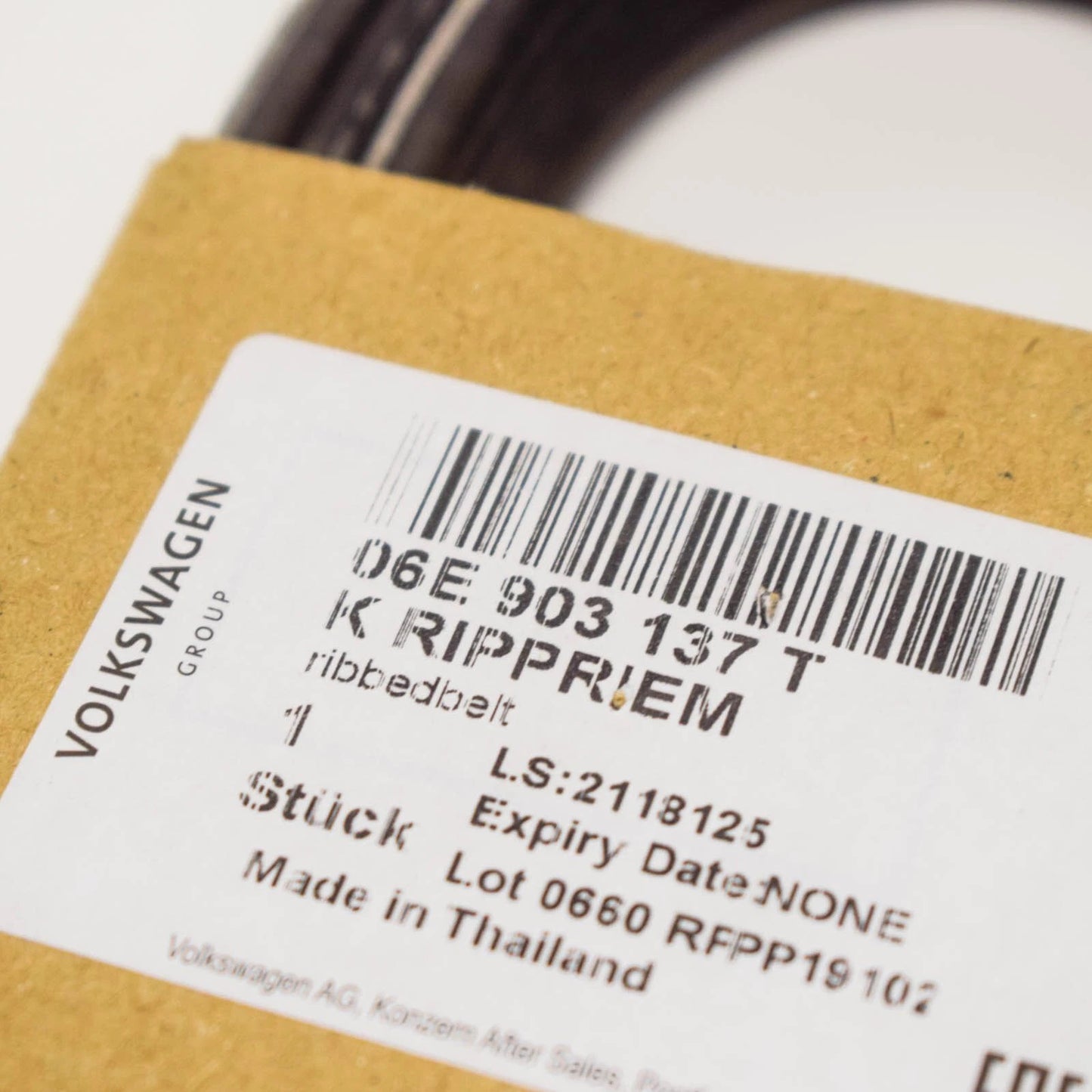 NEW AUDI A4 B8 3.0TFSI AUXILIARY DRIVE BELT 06E903137T