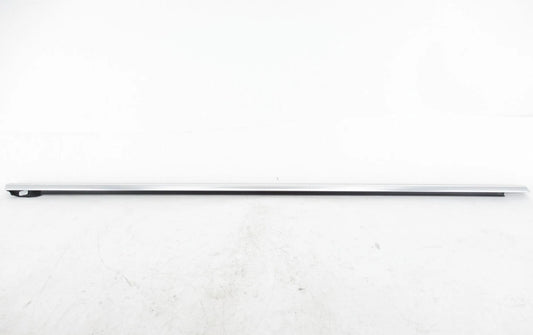 NEW VW JETTA A6 FRONT RIGHT DOOR WINDOW SLOT SEAL OUTER 5C6837476C3Q7 ORIGINAL