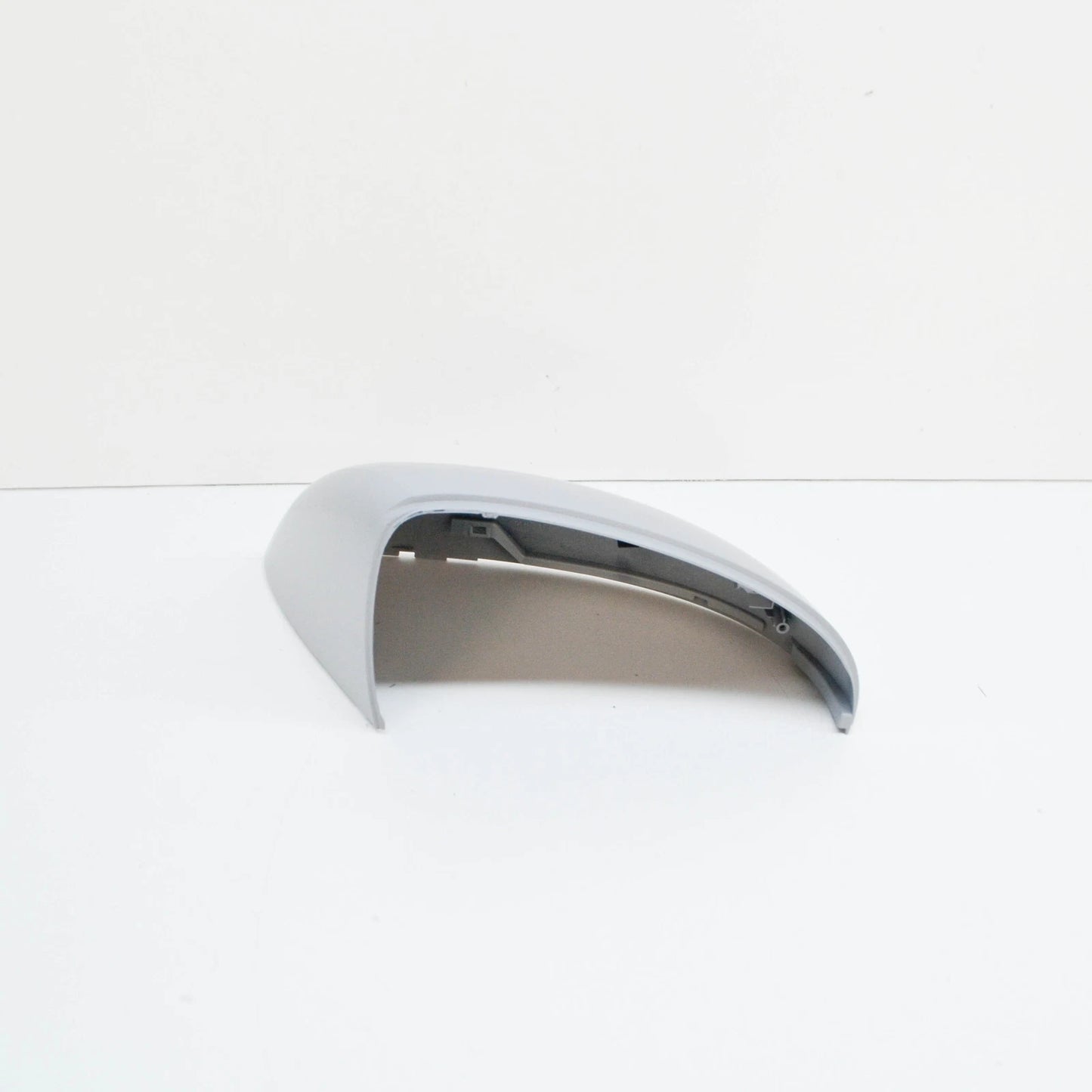 NEW VW TOUAREG 7P FRONT RIGHT DOOR MIRROR COVER 7P6857538GRU