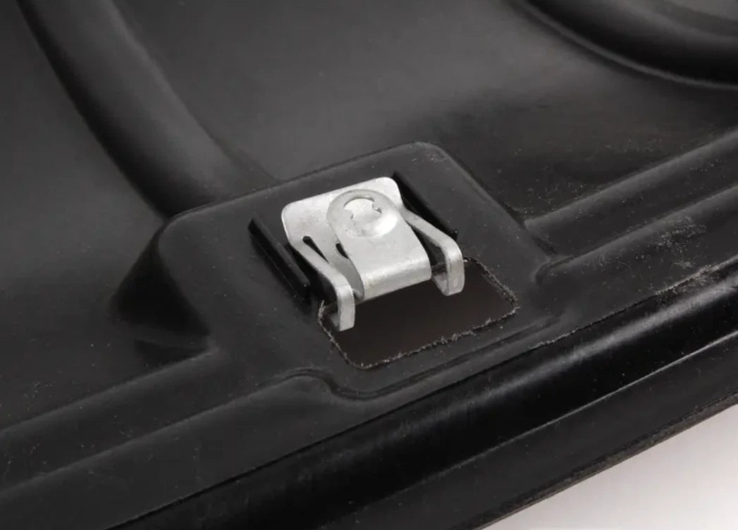 NEW BMW X5 E70 FRONT ENGINE SPLASH SHIELD GUARD 7158385 51757158385 ORIGINAL