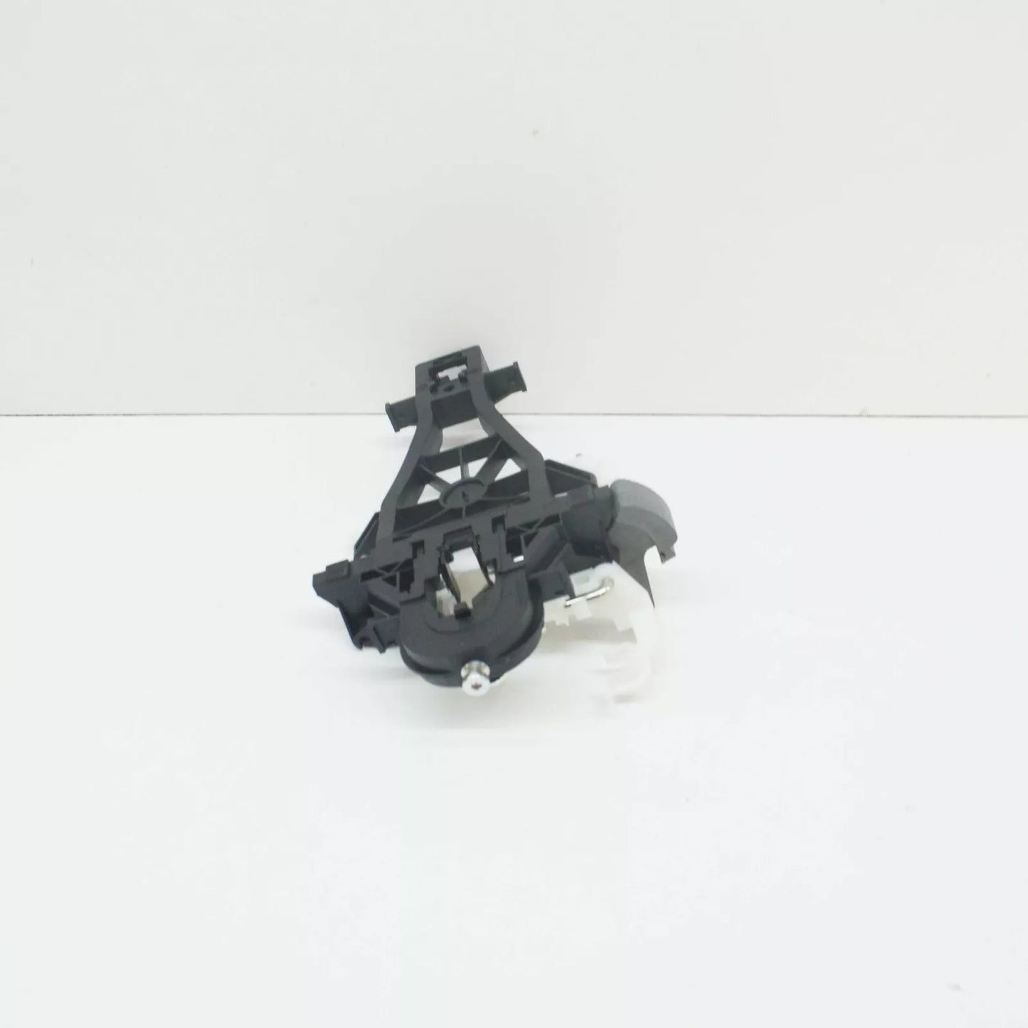 NEW VW TRANSPORTER T5 LEFT SLIDING DOOR MOUNTING BAR 7E0843351C