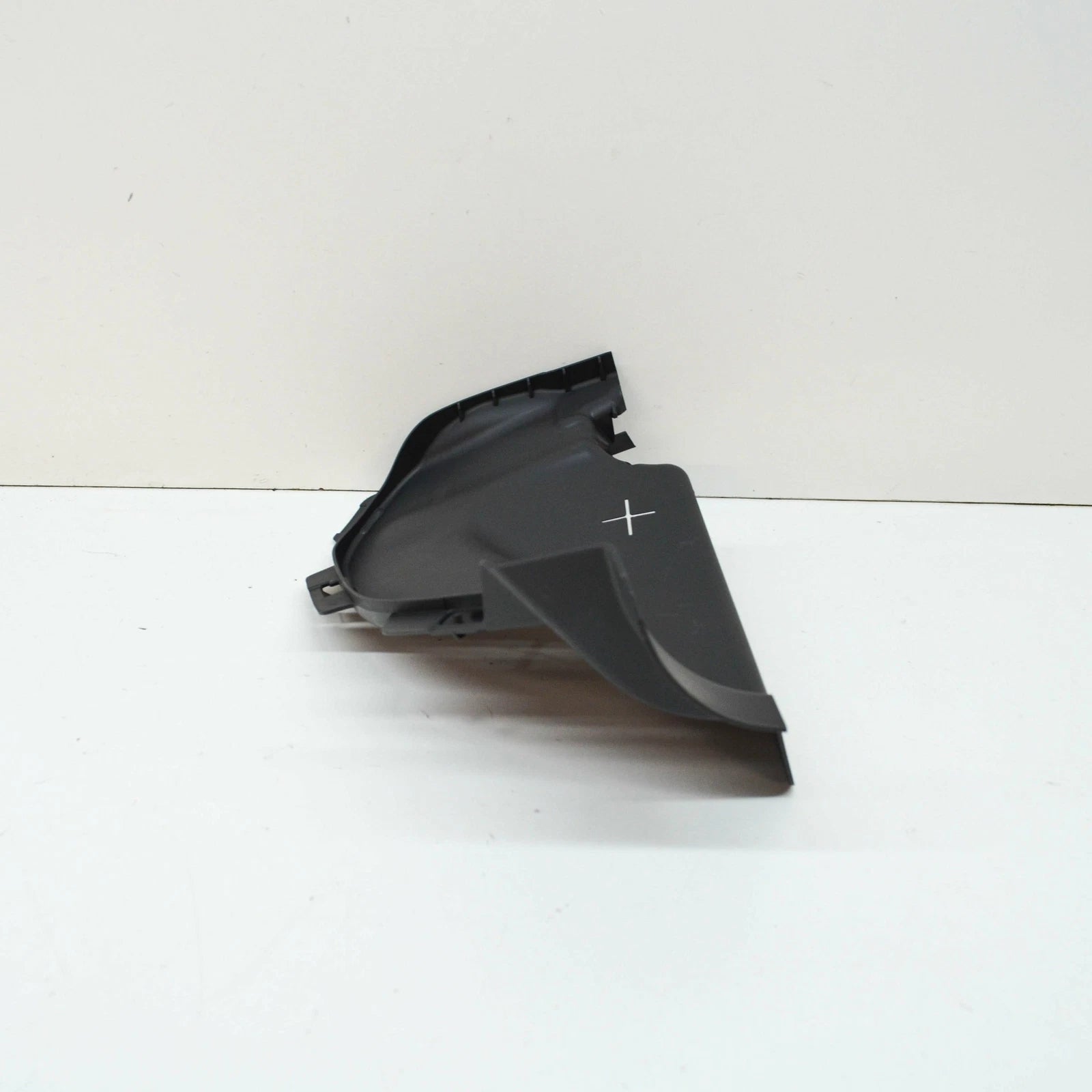 NEW MB GLC X253 FRONT RIGHT RADIATOR SUPPORT AIR DEFLECTOR A2538883400 ORIGINAL