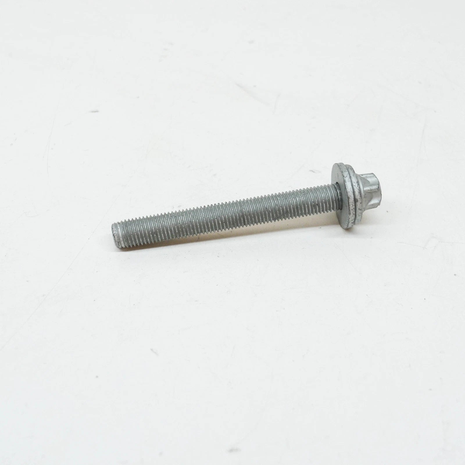 NEW MERCEDES-BENZ S COUPE C217 FRONT AXLE EXTERNAL BOLT A0029903303 ORIGINAL