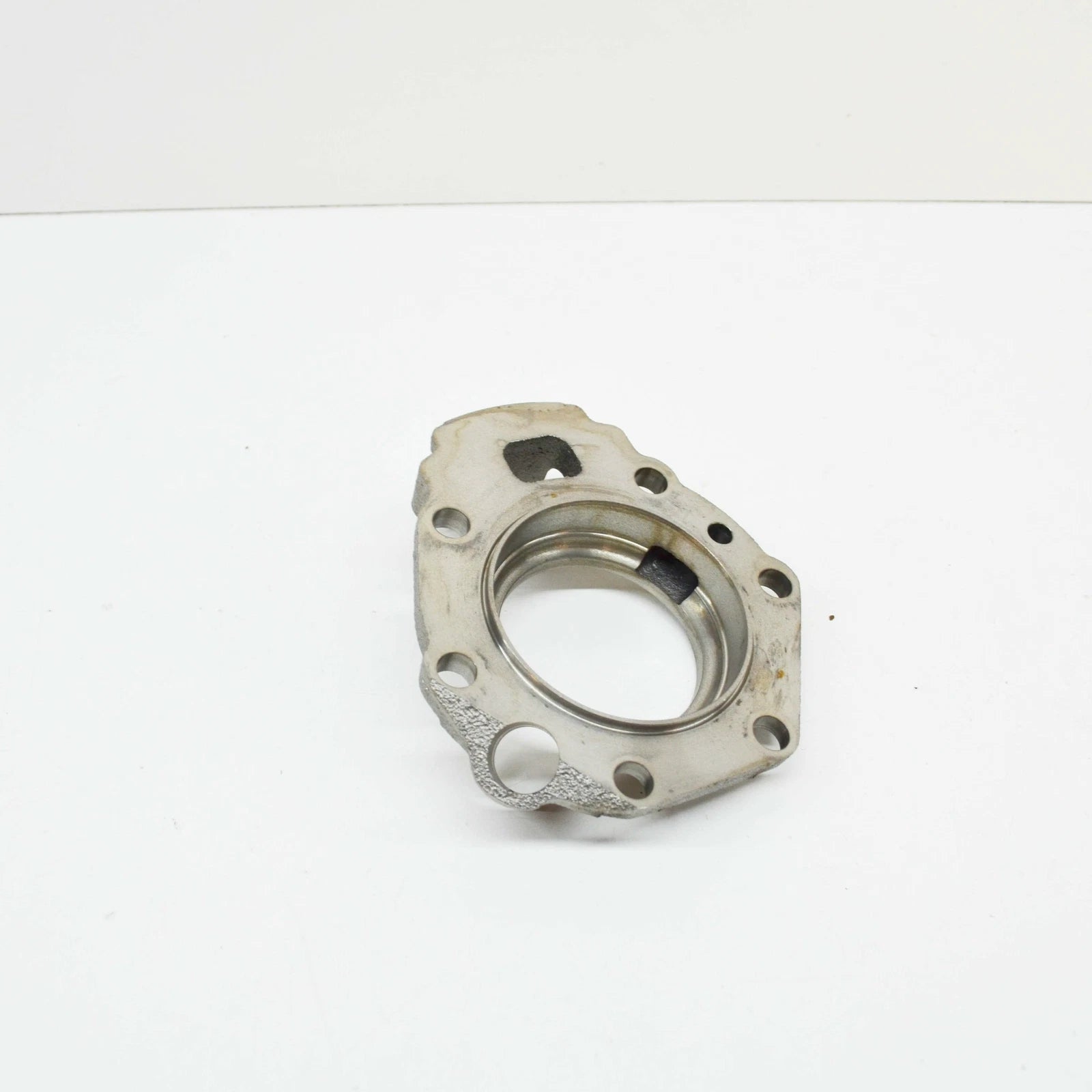 NEW MB G W463 REAR DRIVE SHAFT RIGHT BEARING COVER A4633570219 ORIGINAL