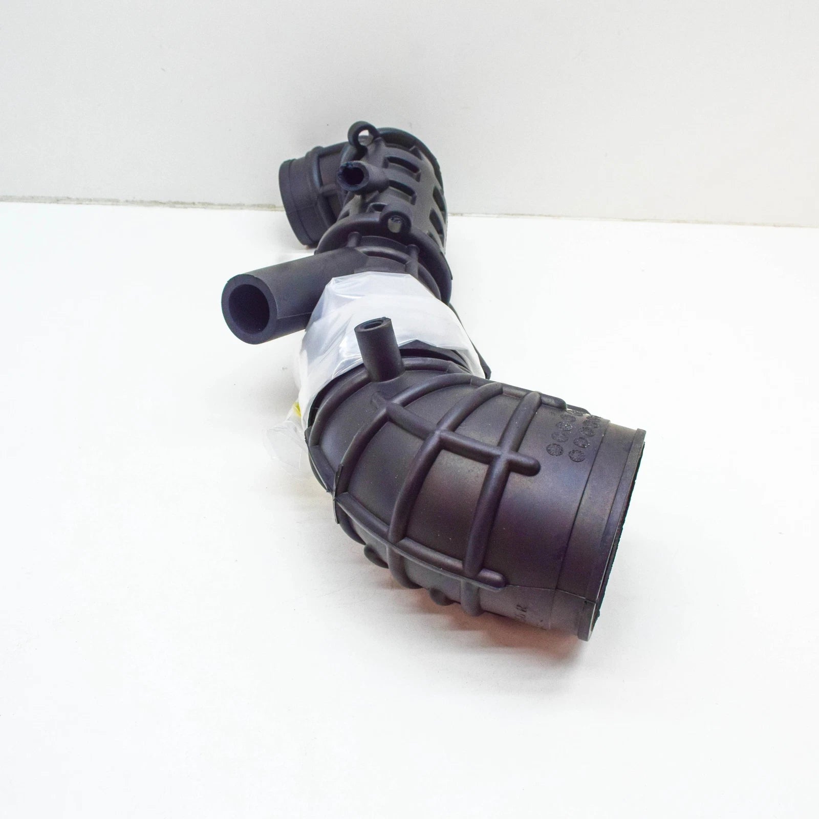 NEW AUDI TT 8N TURBO INLET HOSE 06A133356R ORIGINAL