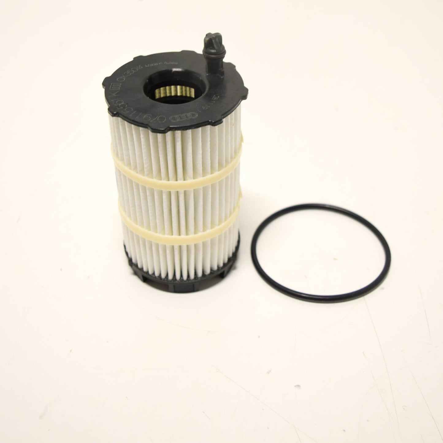 NEW AUDI S5 8T OIL FILTER 079198405E 4.2 PETROL 260KW ORIGINAL