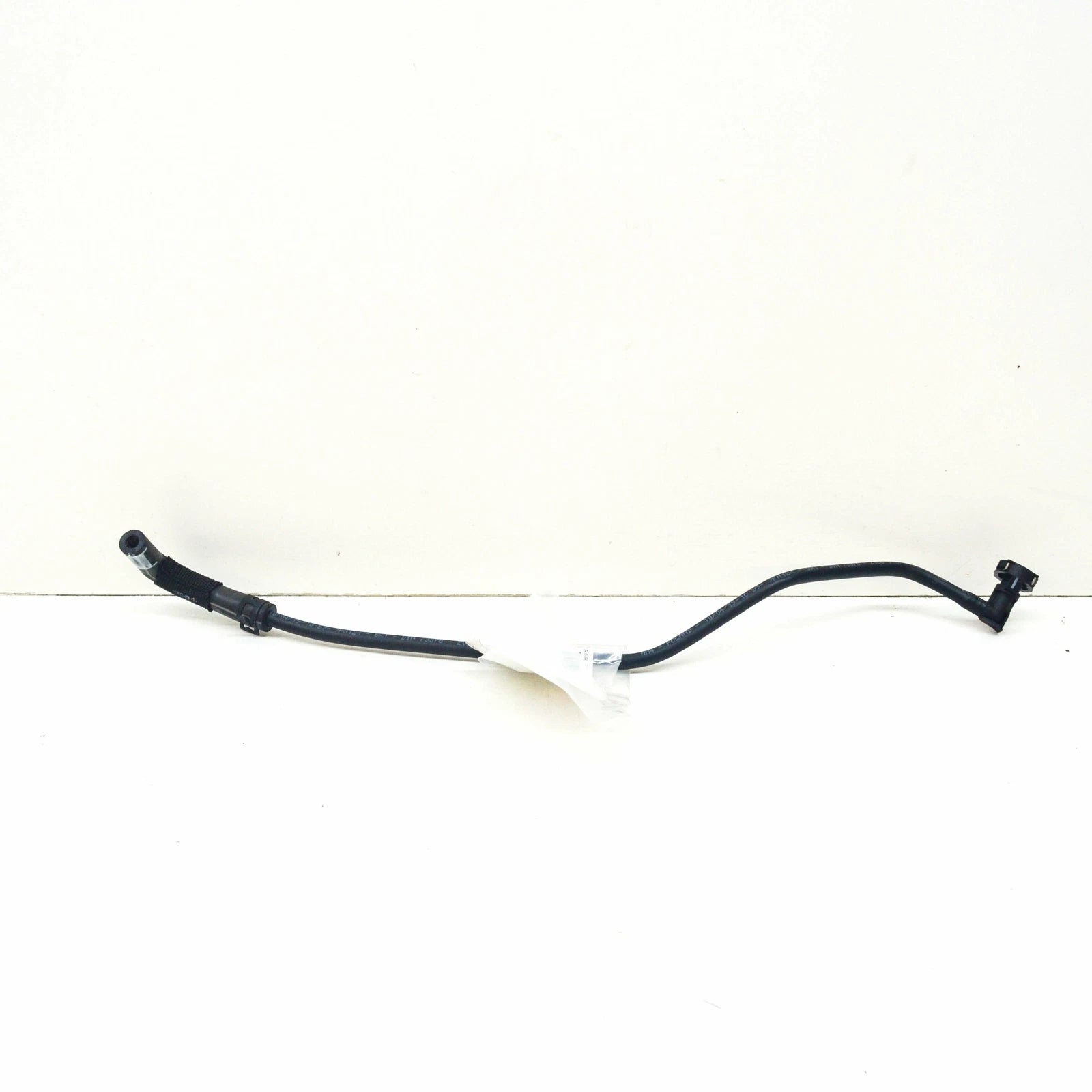 NEW AUDI A4 B8 EXPANSION TANK COOLANT HOSE 8K0121081P ORIGINAL