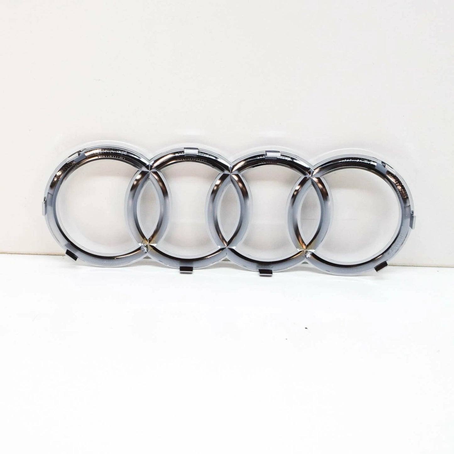 NEW AUDI A6 C7 FRONT GRILL BADGE EMBLEM 4H0853605B2ZZ 2014