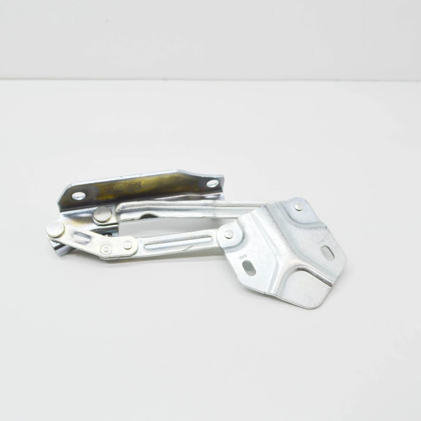 NEW VW CADDY IV SA FRONT LEFT BONNET HINGE 2K5823301