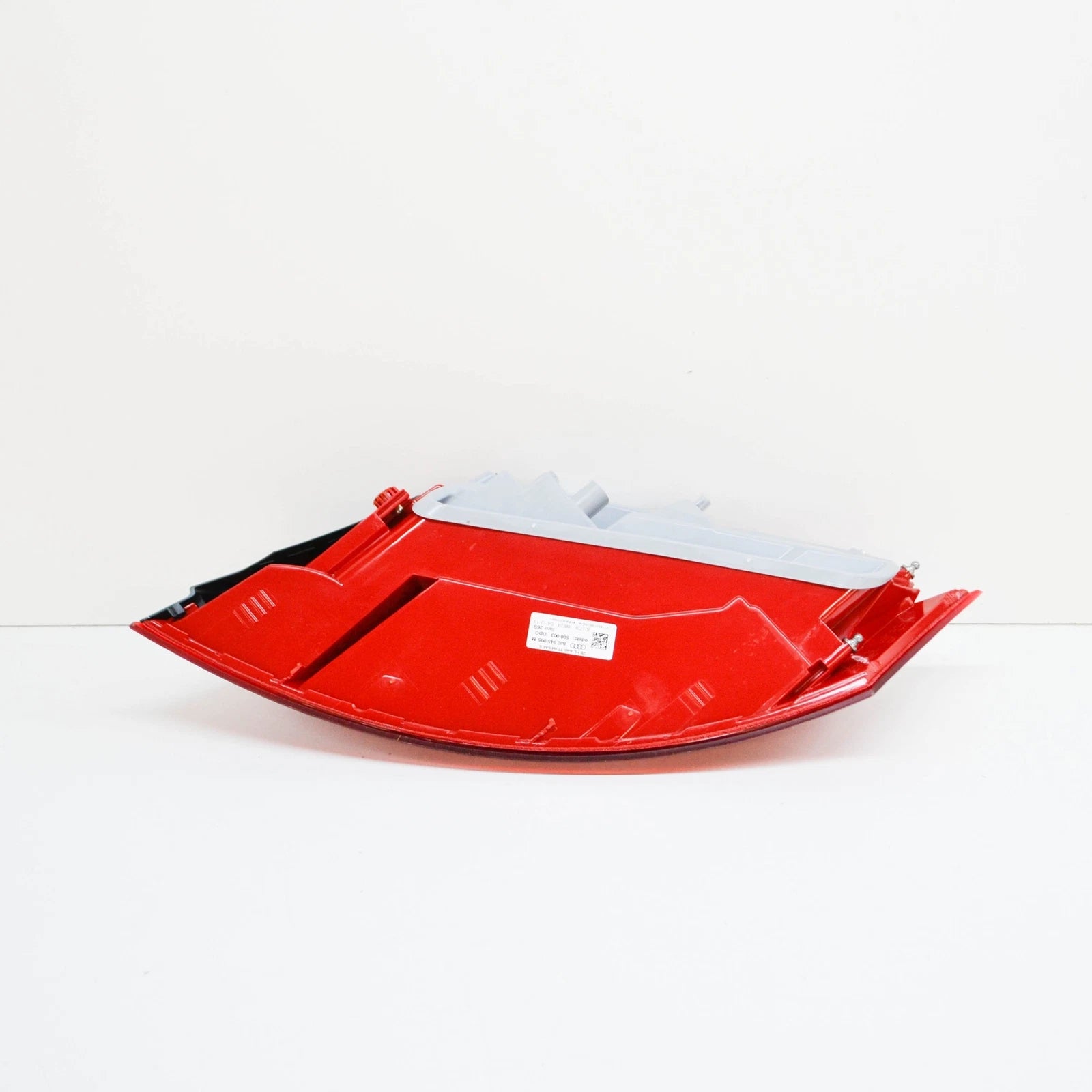 NEW AUDI TT ROADSTER 8J REAR LEFT TAILLIGHT 8J0945095M ORIGINAL