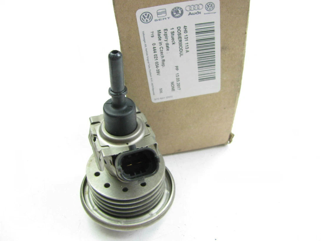 NEW AUDI Q7 4L EXHAUST FLUID DEF INJECTOR 4H0131113A ORIGINAL