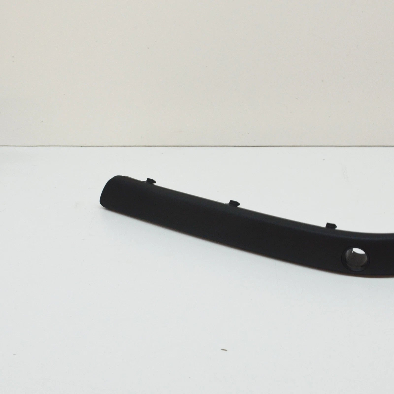 NEW BMW 5 E39 M REAR RIGHT BUMPER MOULDING TRIM 51122498502 ORIGINAL