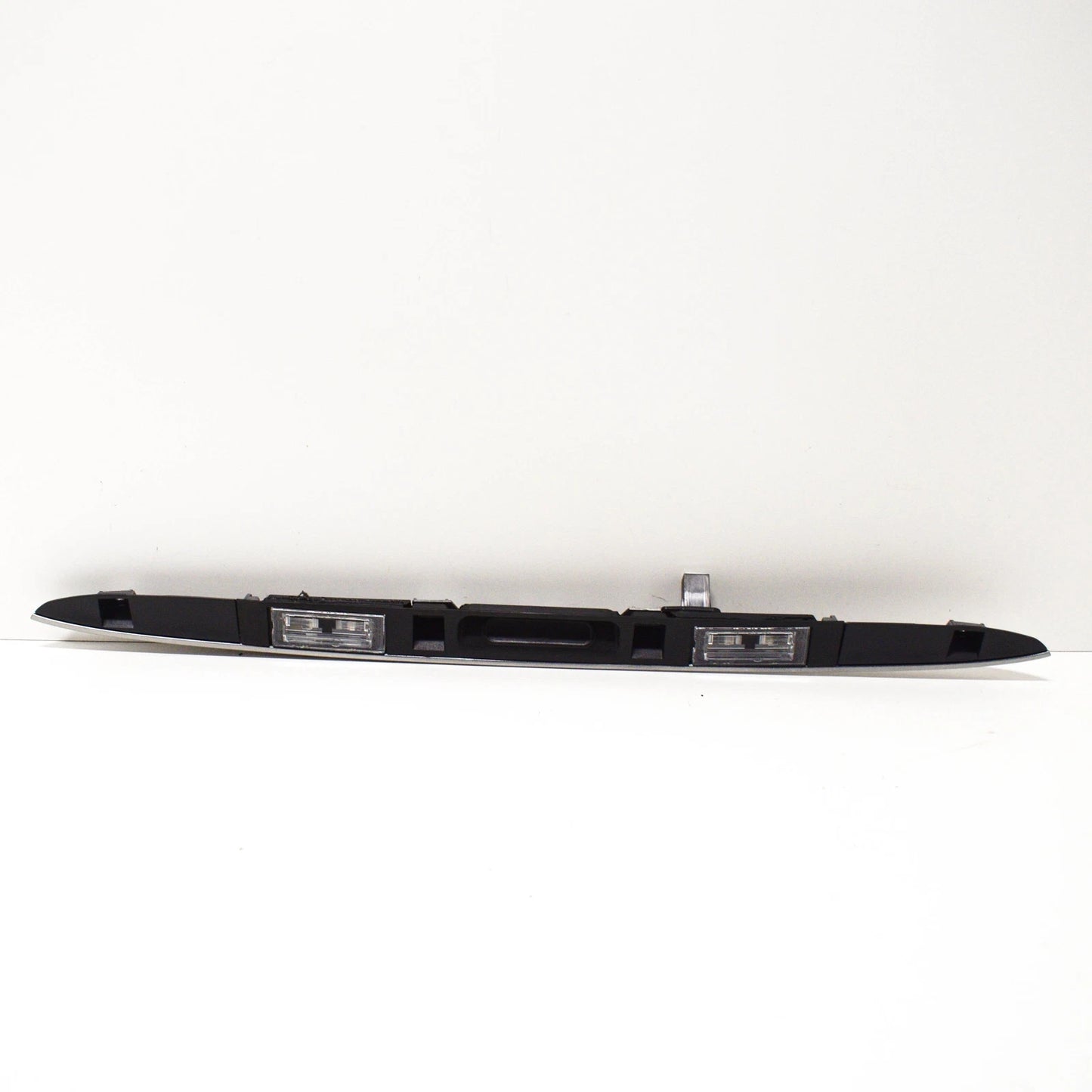 NEW BMW X5 E53 TAILGATE TRUNK LID HANDLE 51137170674 7170674 ORIGINAL