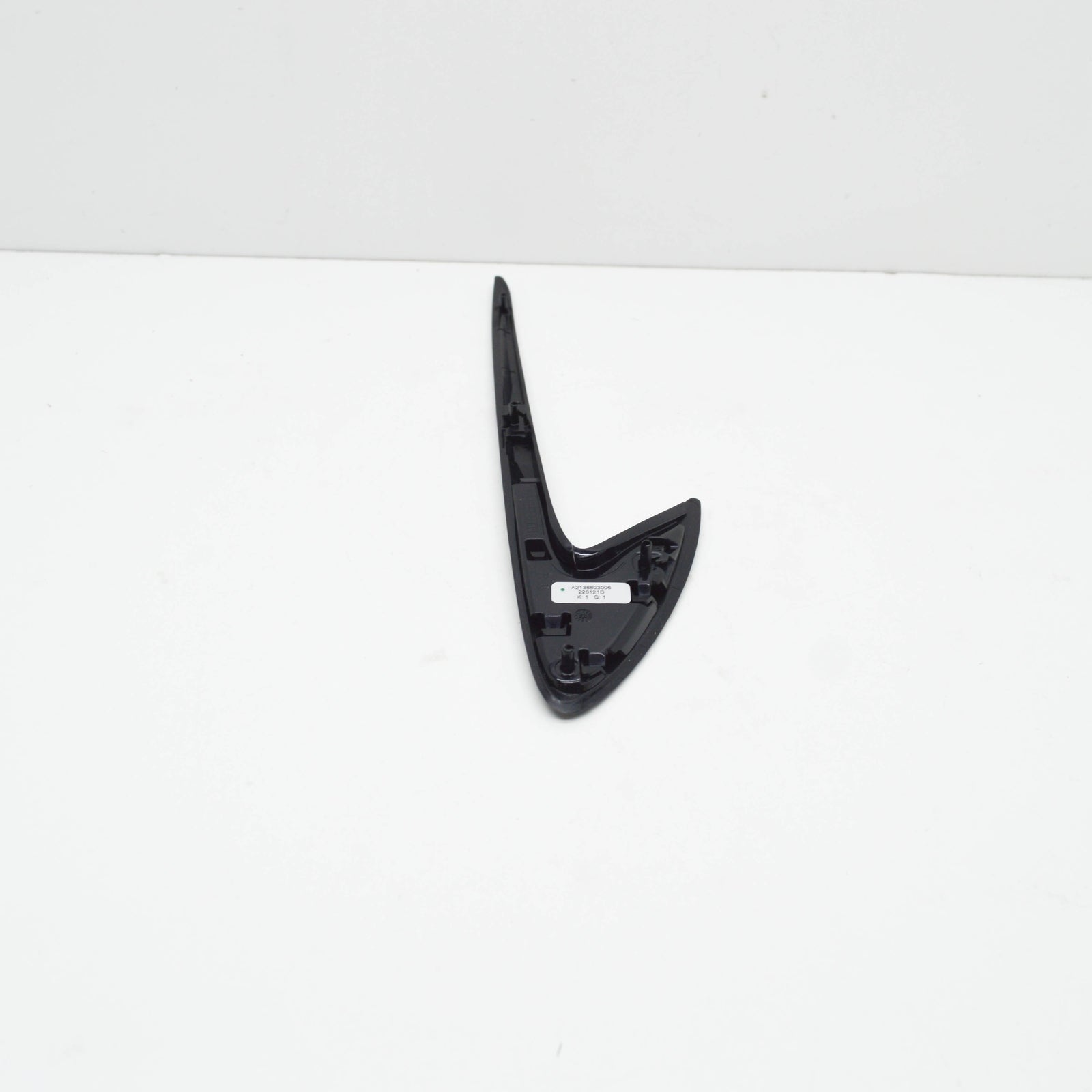 NEW MERCEDES-BENZ E W213 FRONT RIGHT FENDER TRIM A2138803006 ORIGINAL