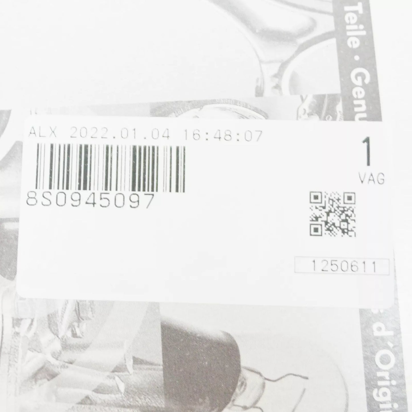 NEW AUDI TT FV 8S THIRD 3RD BRAKE STOP LIGHT 8S0945097 ORIGINAL