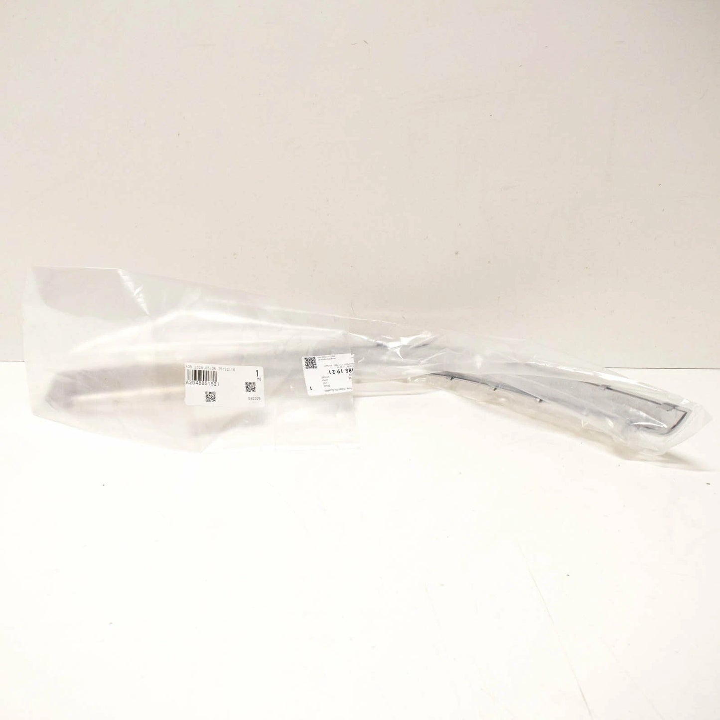 NEW MERCEDES-BENZ GLK X204 REAR LEFT BUMPER MOLDING A2048851921