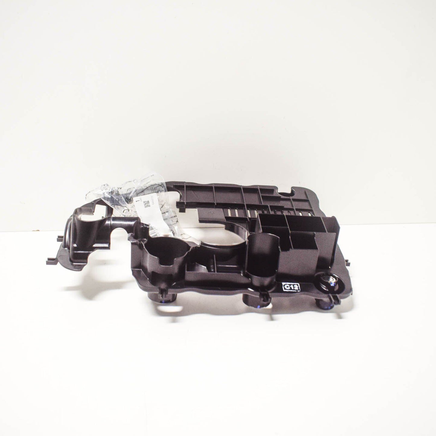 NEW AUDI A3 8V ENGINE OIL PAN BAFFLE 06K103138P ORIGINAL