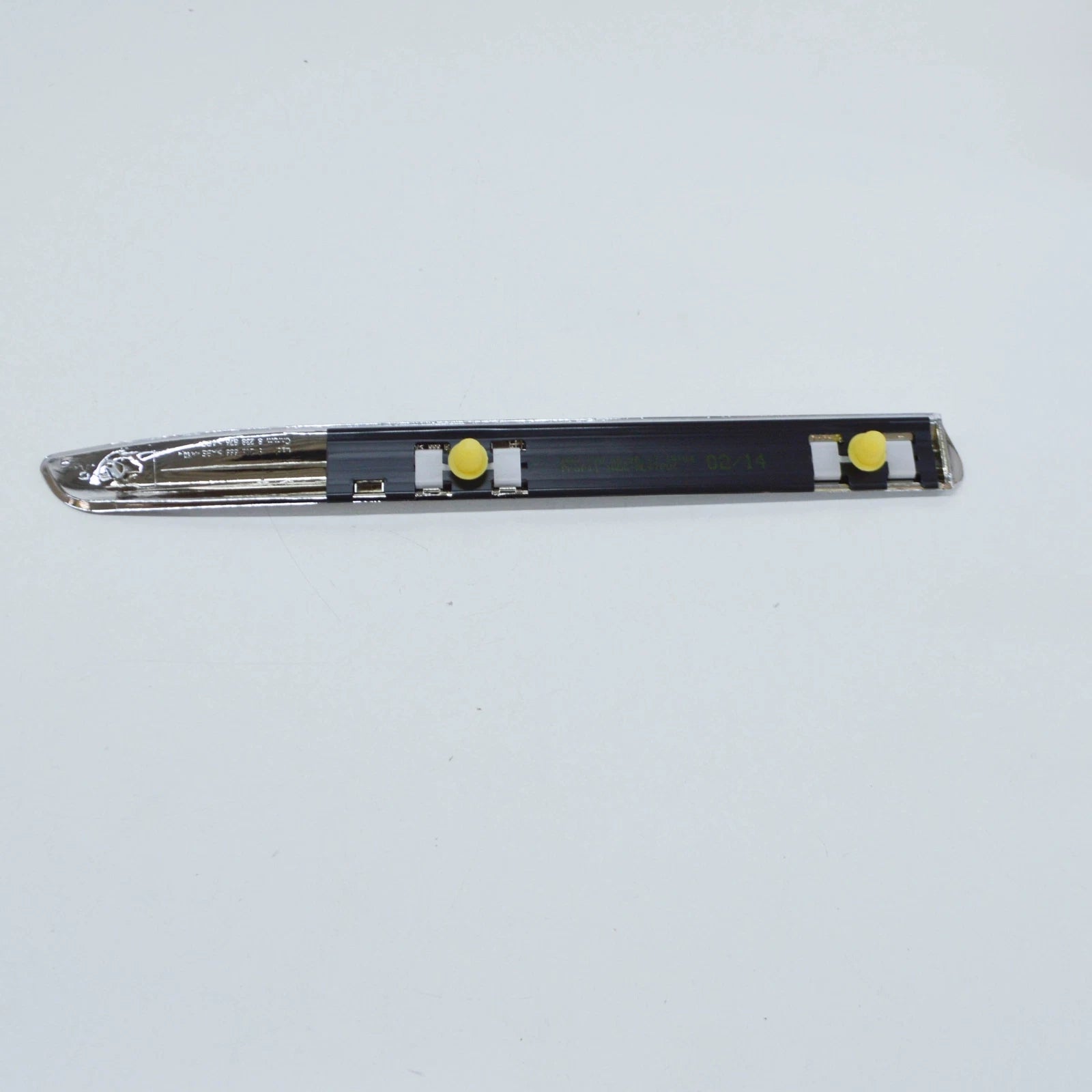 NEW BMW 3 E46 FRONT RIGHT MOULDING FENDER 51138238876 8238876 ORIGINAL