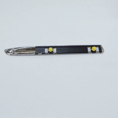 NEW BMW 3 E46 FRONT RIGHT MOULDING FENDER 51138238876 8238876 ORIGINAL