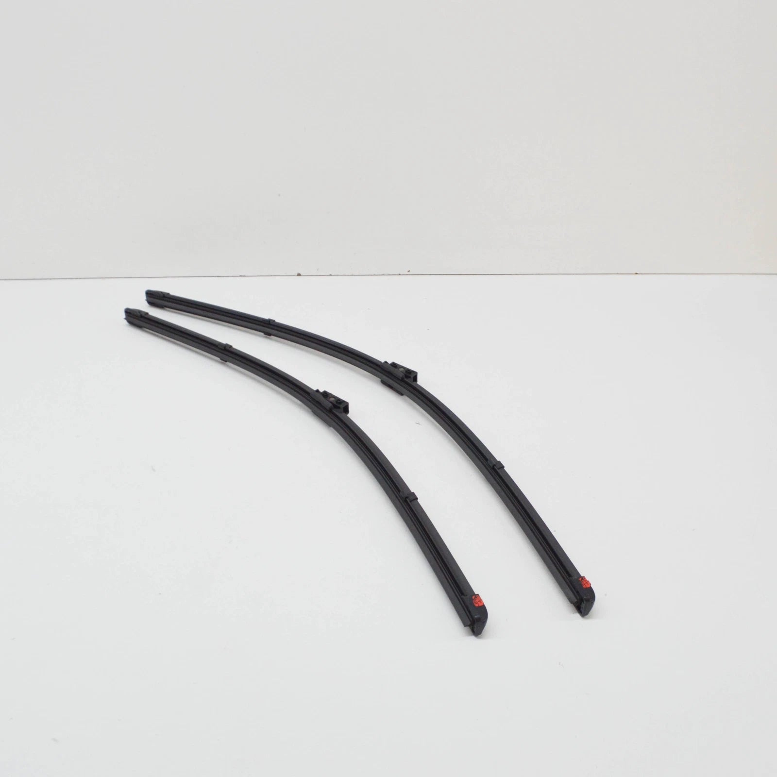 NEW MERCEDES-BENZ GLB X247 FRONT WIPER BLADE SET LHD A2478201202 ORIGINAL