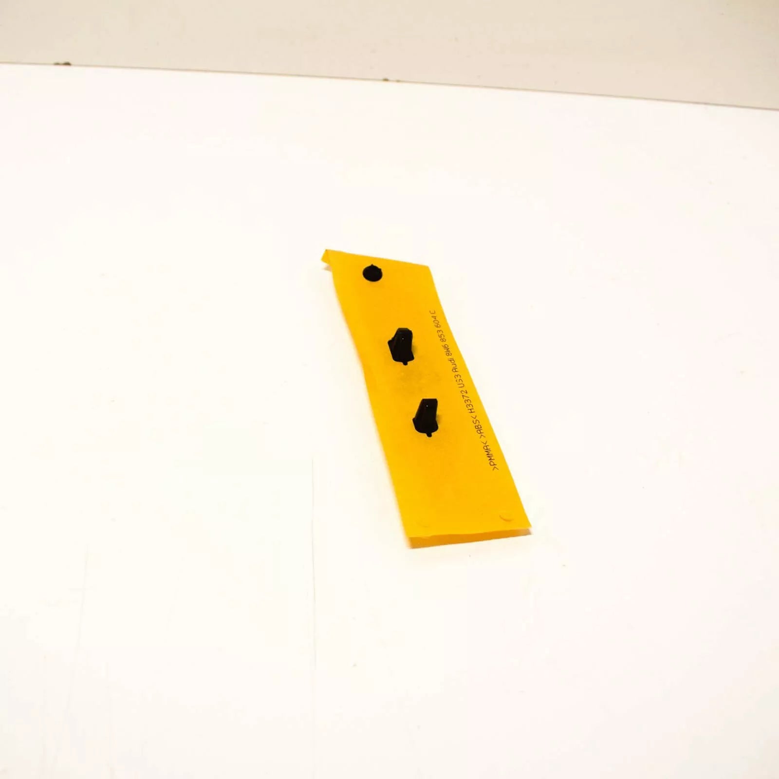 NEW AUDI A5 S5 8W6 FRONT RIGHT SIDE DOOR EMBLEM 8W6853604CPUZ